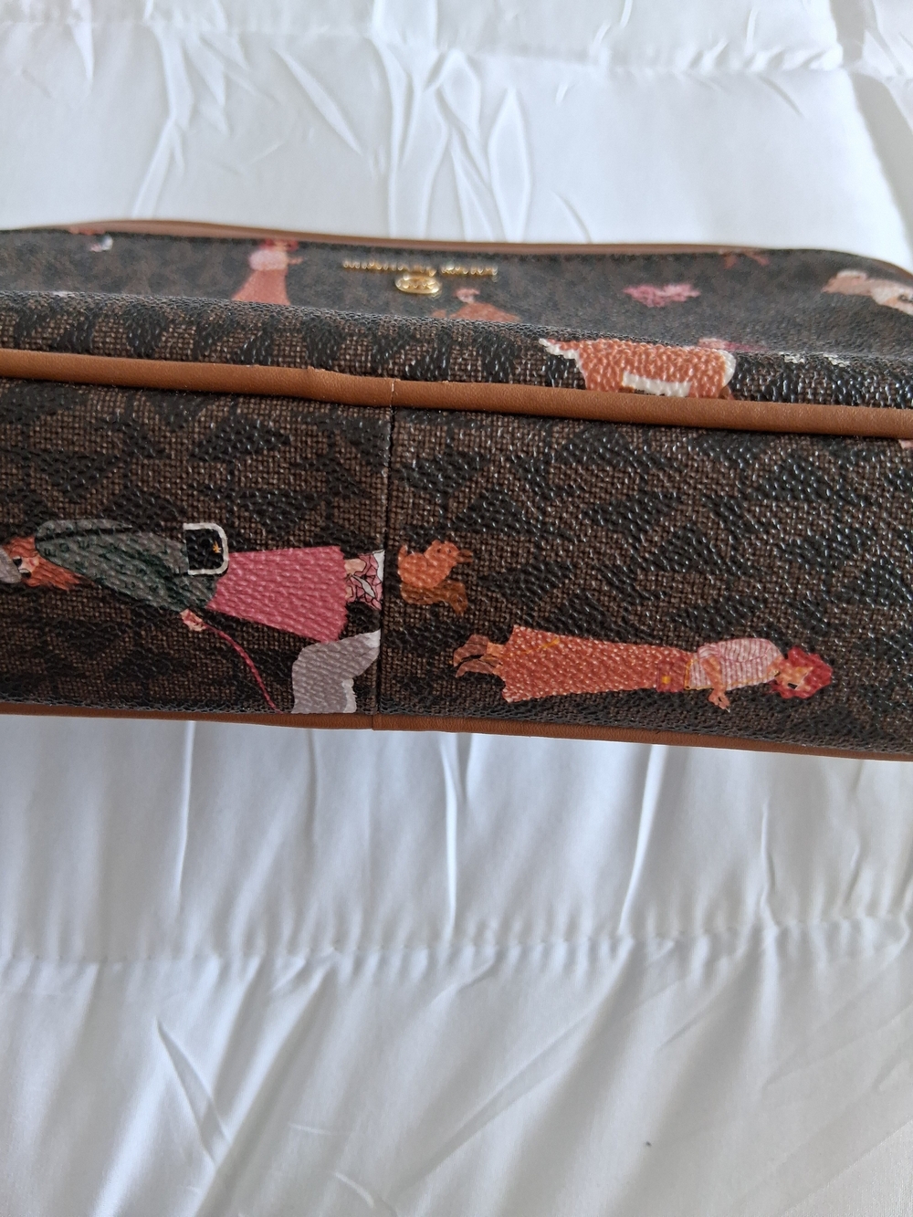 Michael Kors Jet Set Girls Crossbody Bag. - Picture 3 of 11